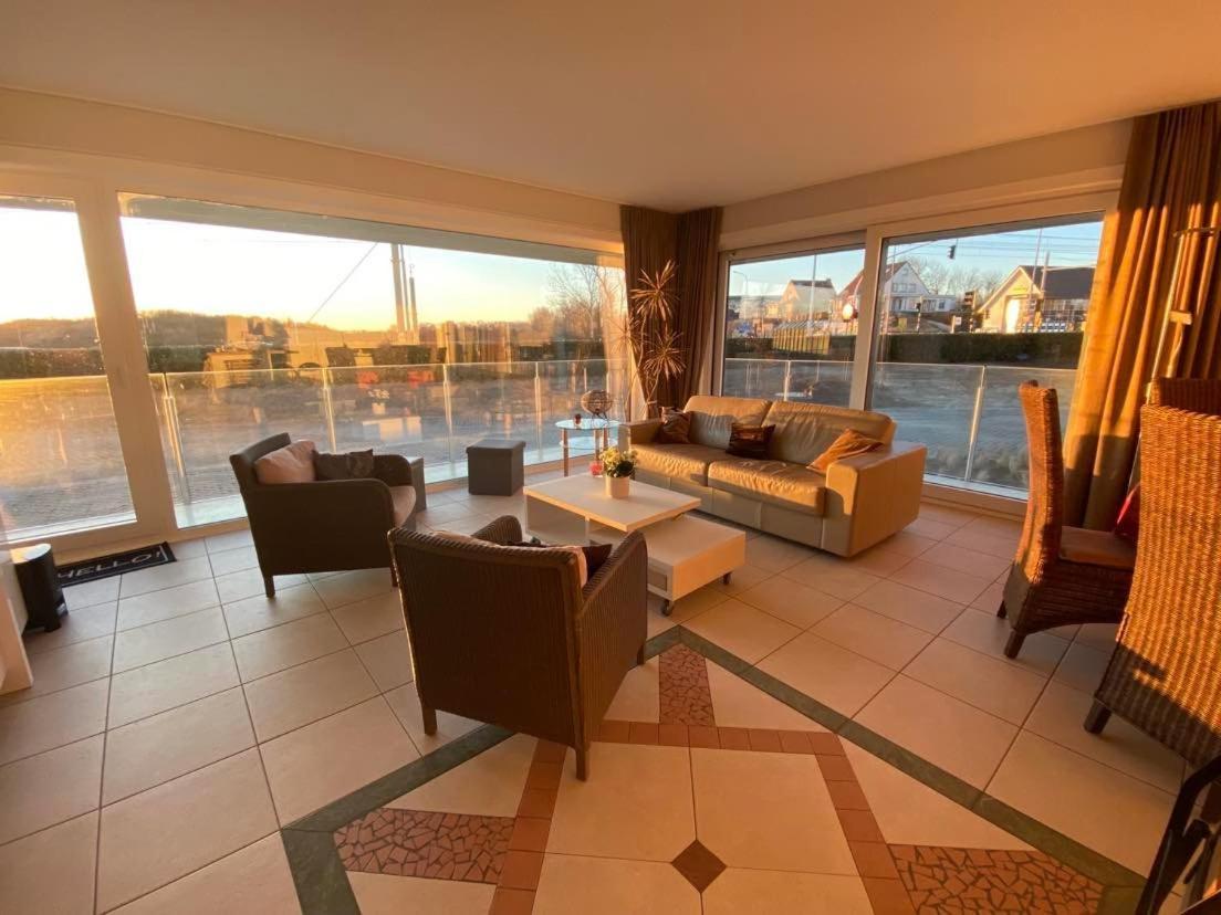 Sunnyside-Of-Thesea - With Open View On Nature, Big Terraces All Around - Very Close To Sea, Beach, Stores, Restaurants & Beach Bars Nieuwpoort Exteriér fotografie